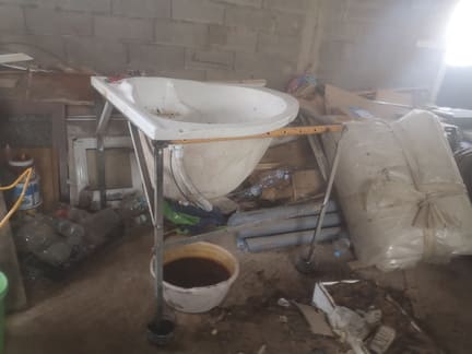 Fichier:Anouar Khales Slaoui Lombricompost.jpg