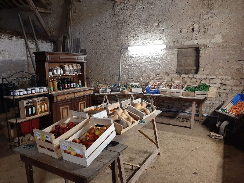 Fichier:Boutique yannick 2.jpg